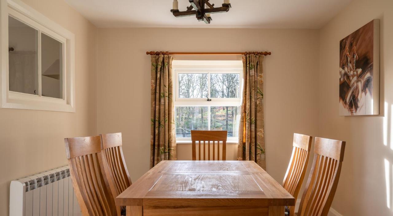 Jubilee Cottage Rusland Экстерьер фото
